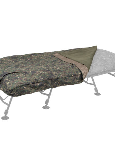 Trakker - RLX Bed Cover Wide Camo – Comfort, calore e stile per le tue sessioni di pesca